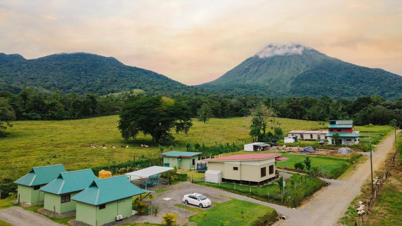 Chongos Place Hotel La Fortuna Exterior foto